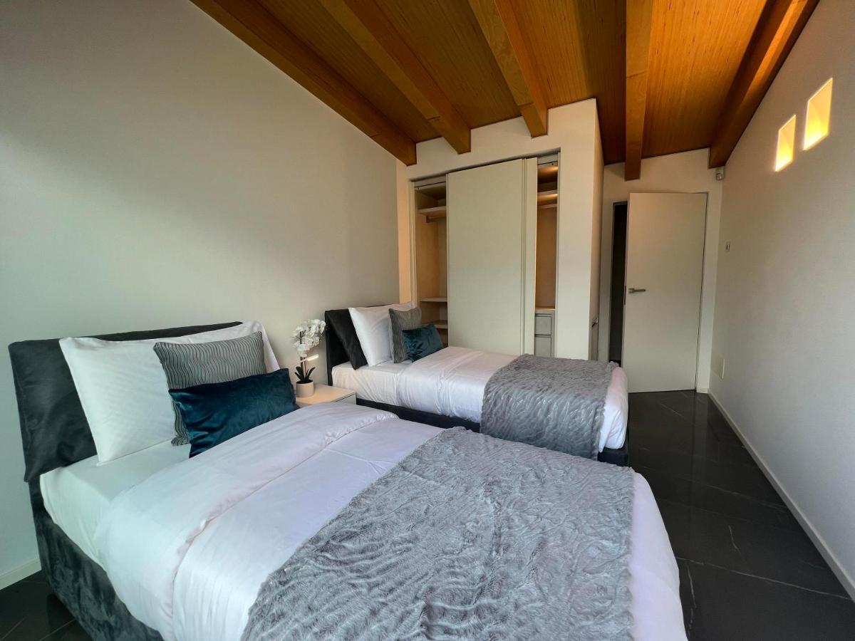 Luxury Lakefront Penthouse Лецено Екстериор снимка