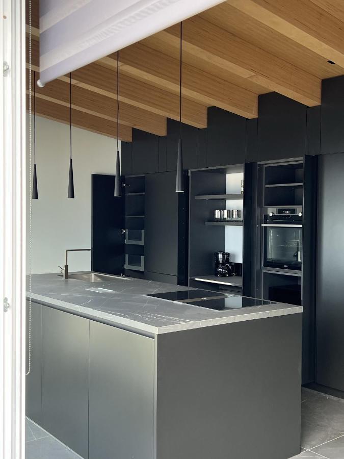 Luxury Lakefront Penthouse Лецено Екстериор снимка