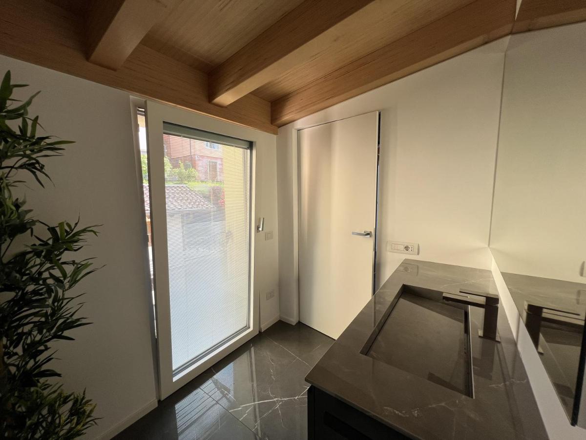 Luxury Lakefront Penthouse Лецено Екстериор снимка
